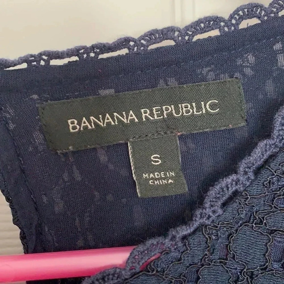 Banana Republic Navy Eyelet Lace Blouse - Picture 4 of 4